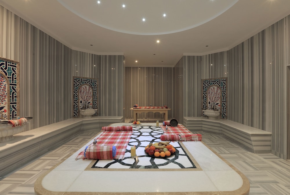 Cam Thermal Resort Spa Convention Center