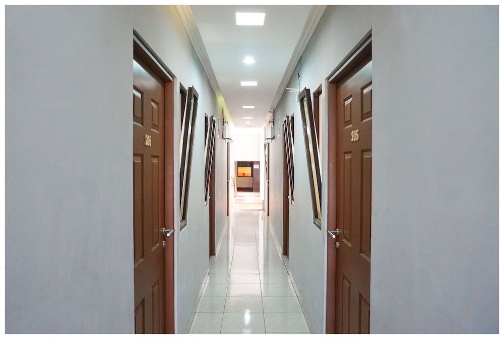 Budi House & Food Station