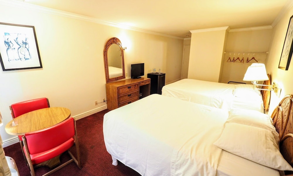 Grand Inn