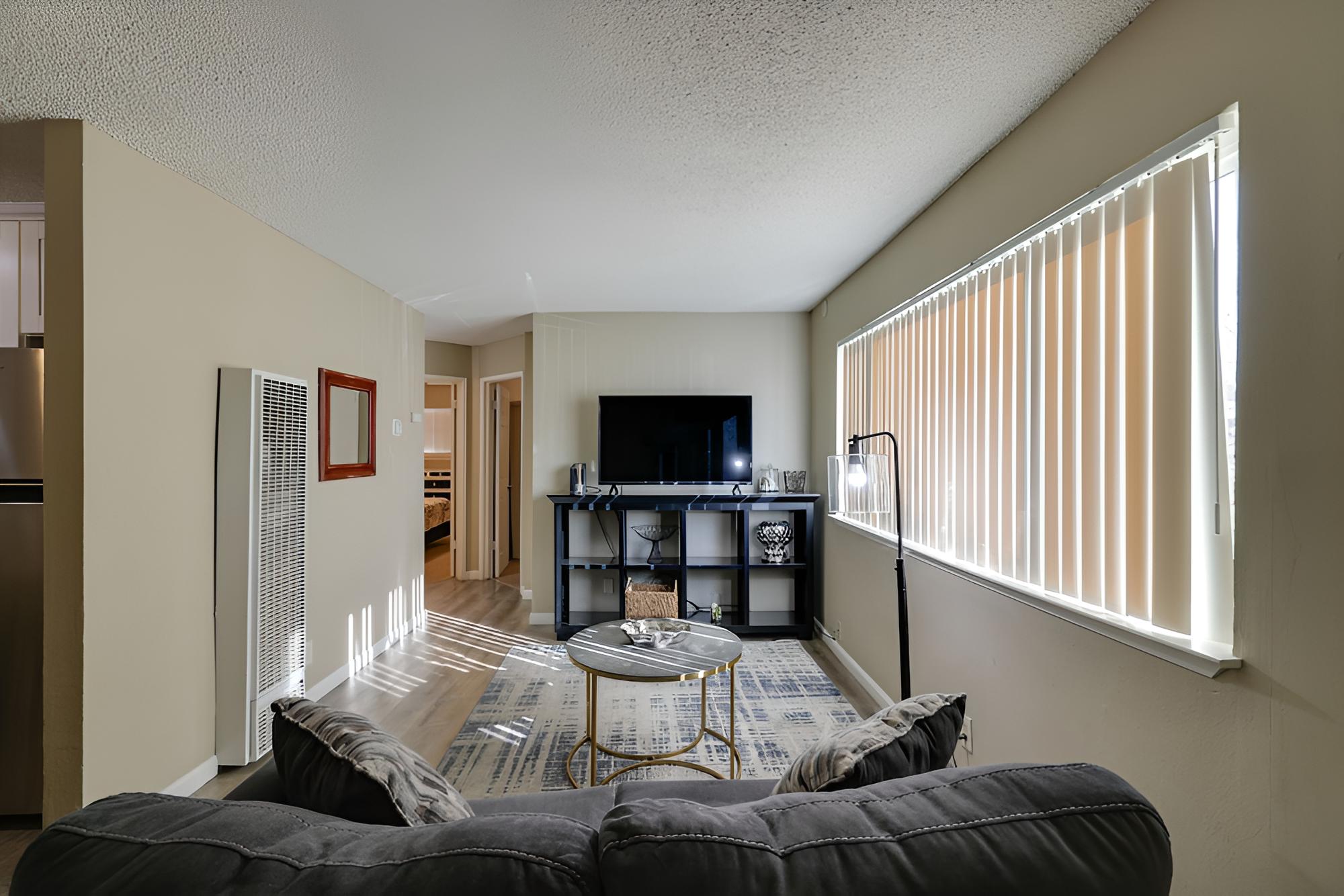 Fresno Apt Near Attractions, Shopping & Dining! view 4