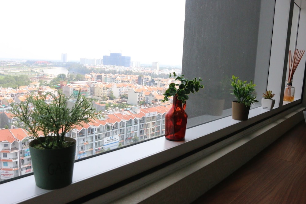 Beautiful Domain 2 Bedrooms