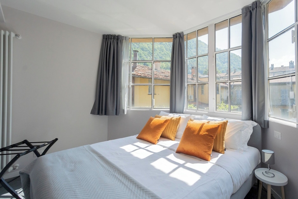 Sant'Agostino Apartments by Rent all Como