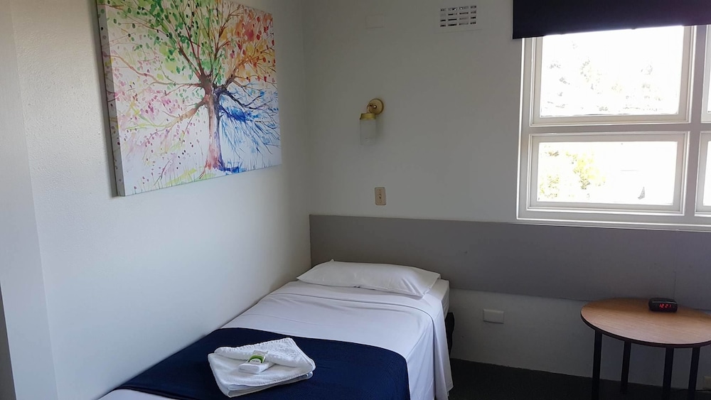 The Menai Hotel Motel