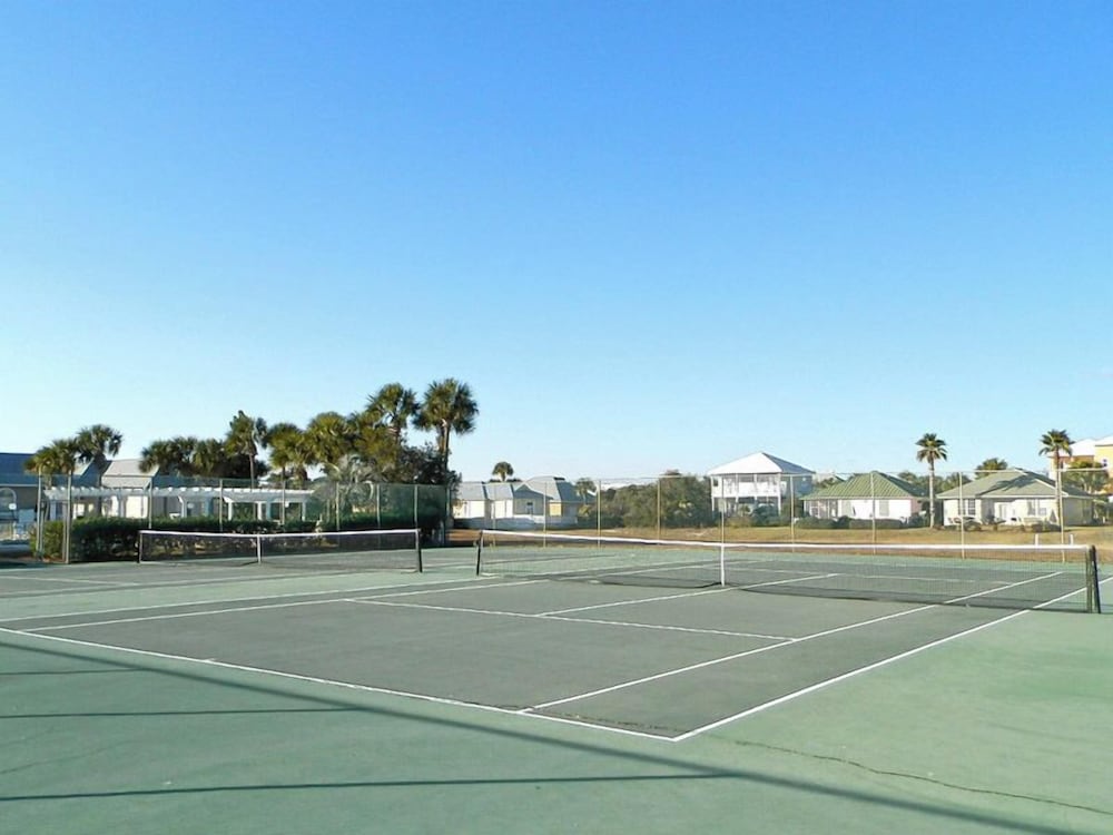 Emerald Port Of Call by Southern Vacation Rentals