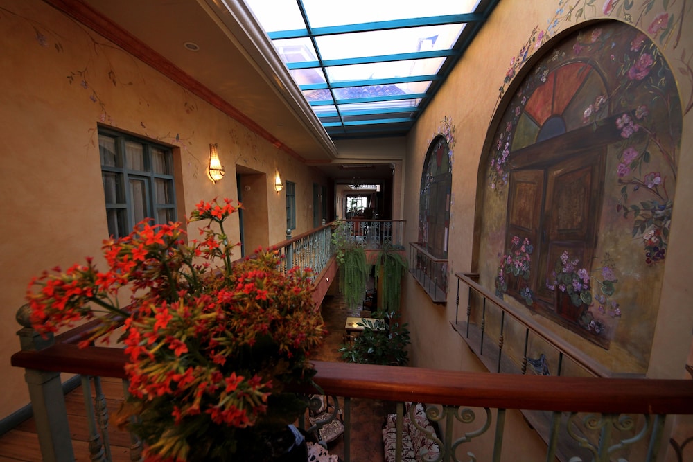 Hotel Inés María