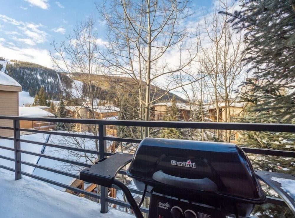 Snowdance Manor 2 Bedroom Holiday home by Key to the Rockies