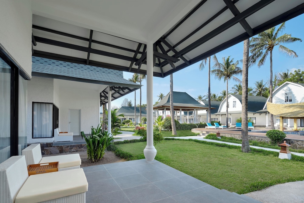 Jambuluwuk Oceano Resort Gili Trawangan
