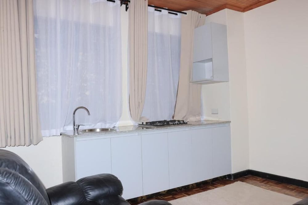 Lux Suites Hostpoa Airbnb's Eldoret