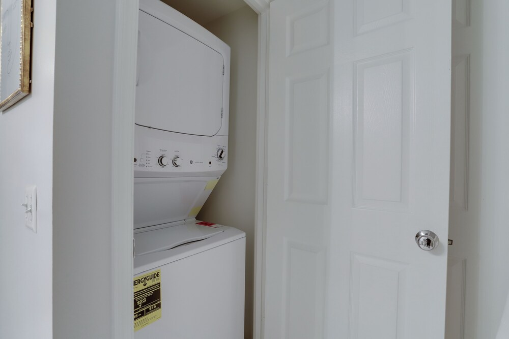 Fascinating Apt in Ballston With Gym