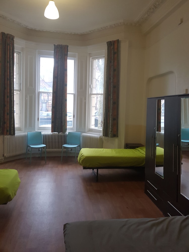 Halpin House - Hostel