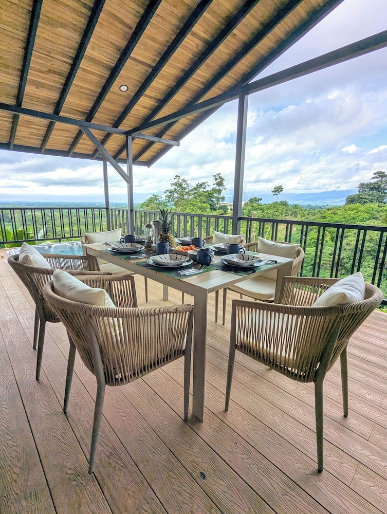 Serene Hills Arenal