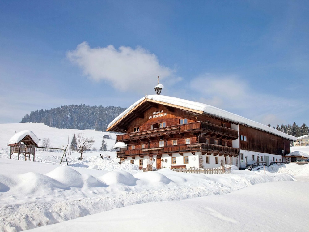 Wooden Apartment With Mountain View