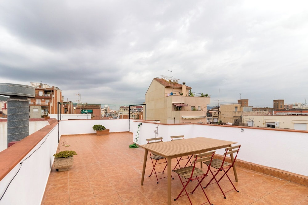 BeBarceloner Sant Andreu Apartments