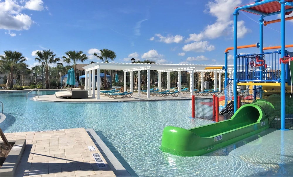 Stay Next Door to Disney at Windsor at Westside