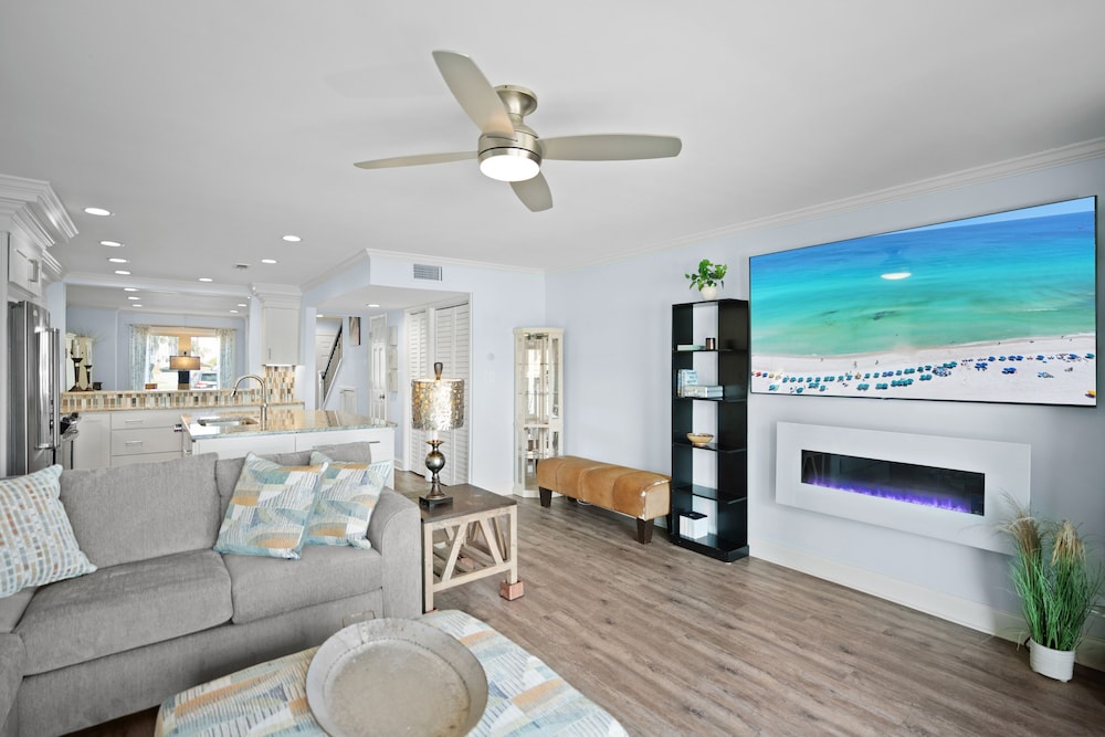 High Tides And High Proof 105 2 Bedroom Condo