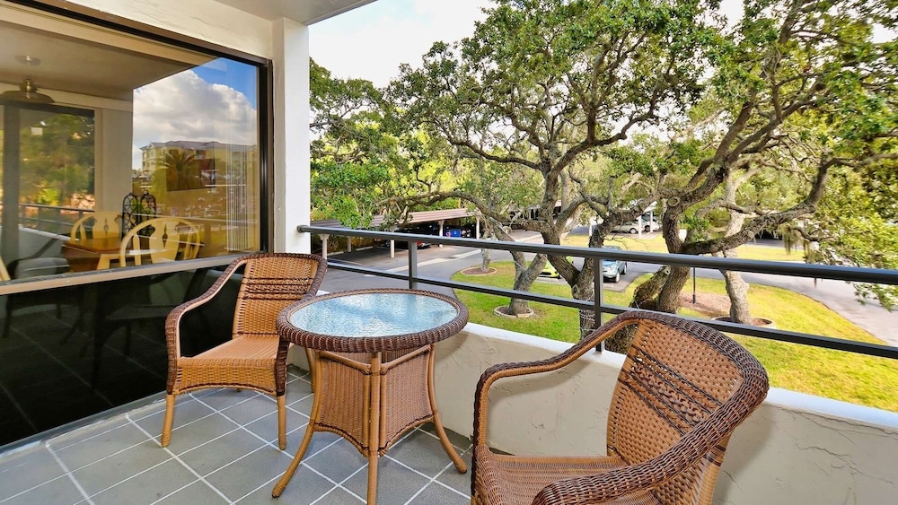 Anchorage Resort 2nd Floor 2 Bedroom Condo Facing IntraCoastal Waters 2 Condo