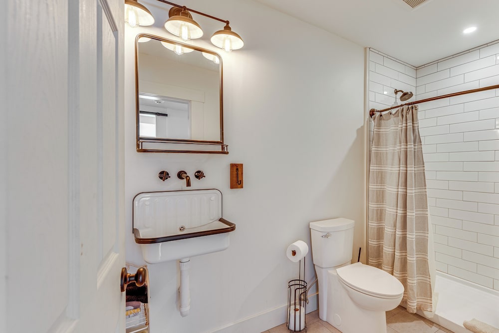 Walkable North Woodstock Home on Main Street!