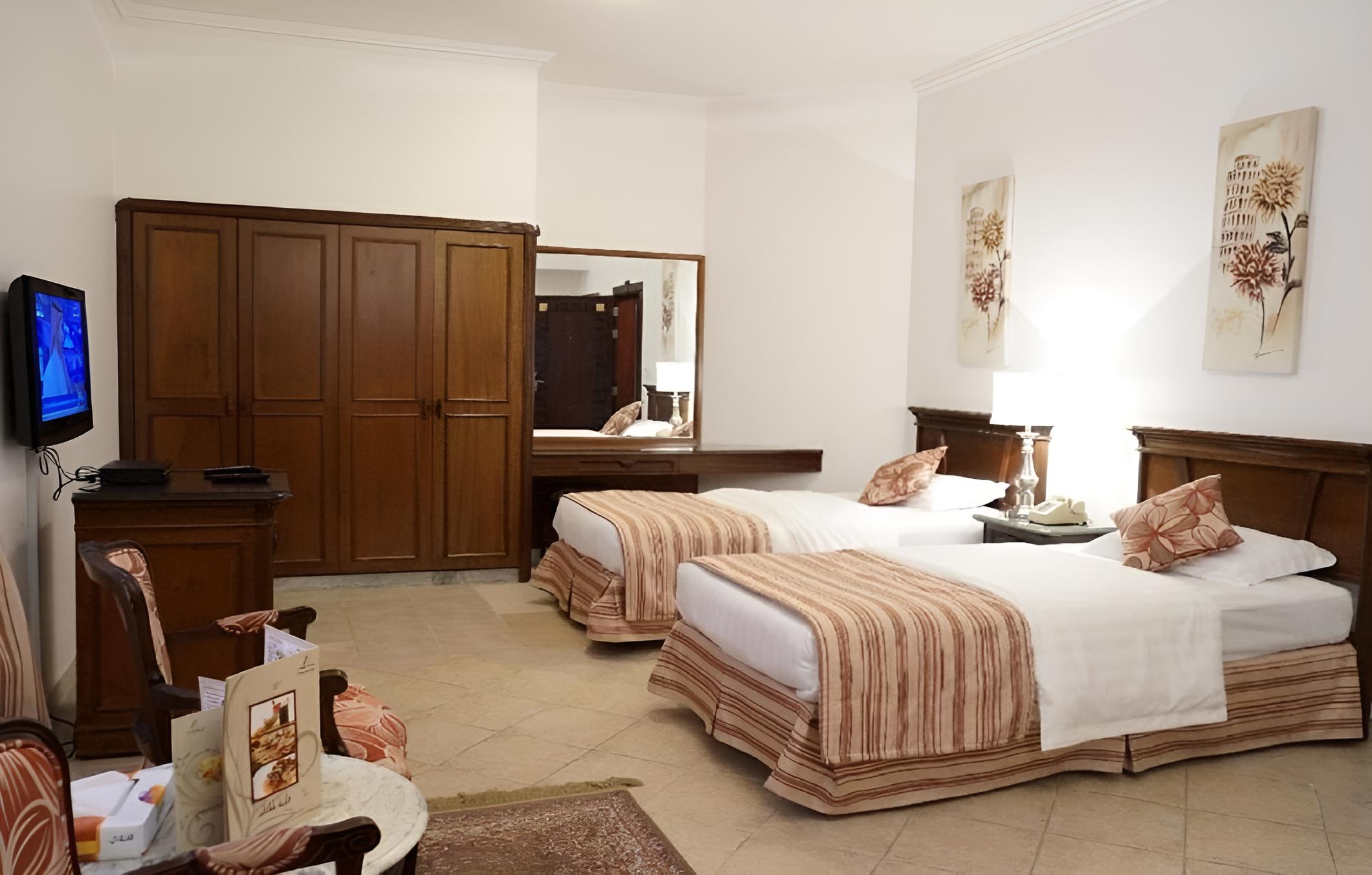 Rotanah Hotel