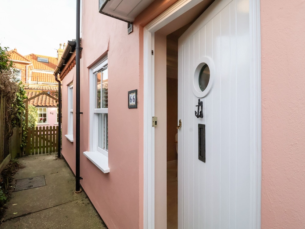 Poppy Cottage