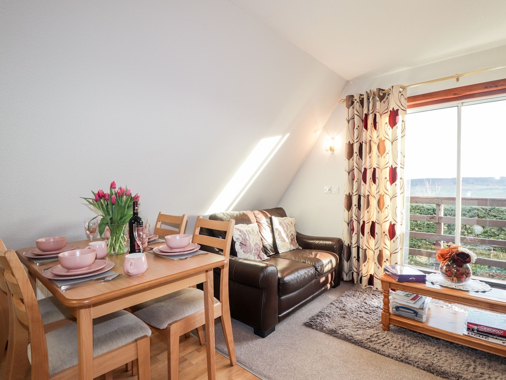 Larchfield Chalet 2