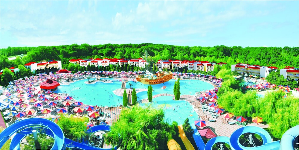 Atlant Holiday Village