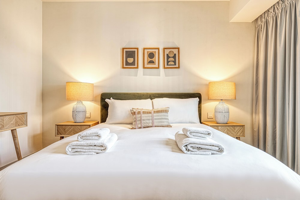 Luxury flats near Big Ben and London Eye