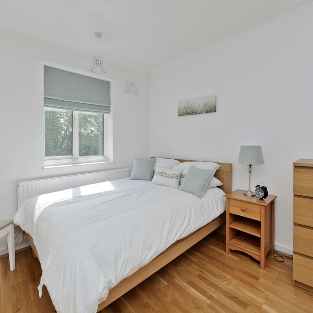 Elegant 3 bed Flat Earls Court