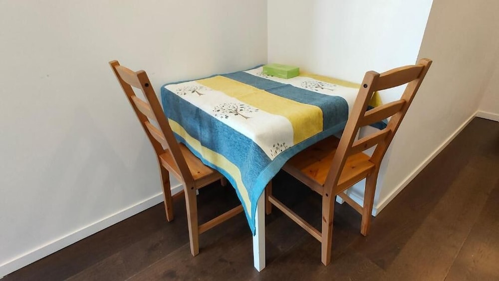 Near Sky Tower Cozy 1B Apt Close to Port