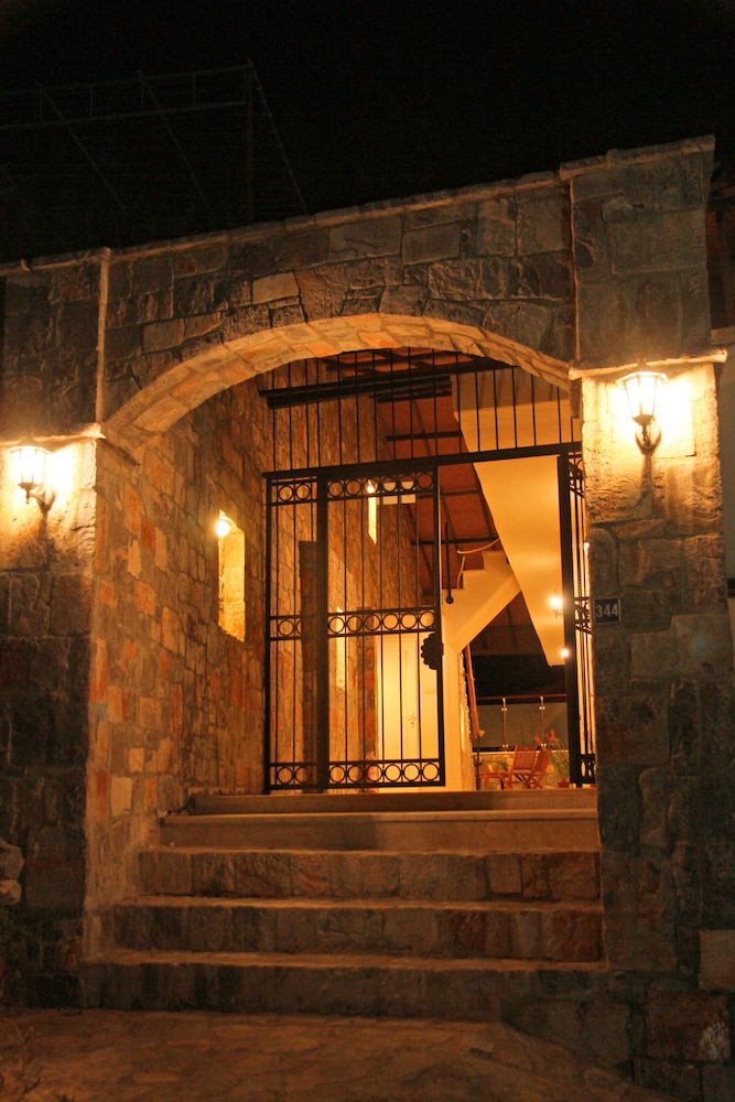 Hotel Lady Rose Boutique Pension - Image 1