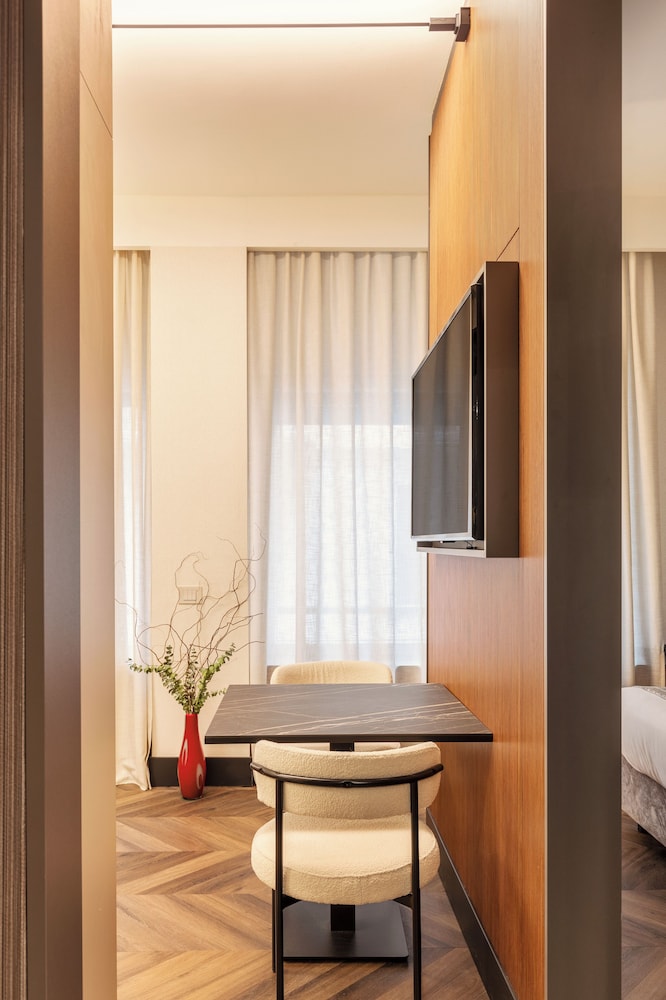 LUMERA STAY - Brera