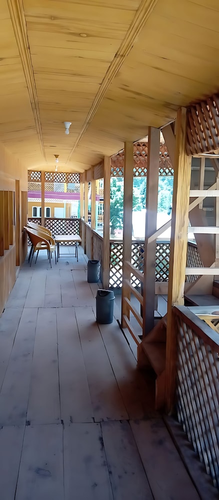 Green Land Guest House