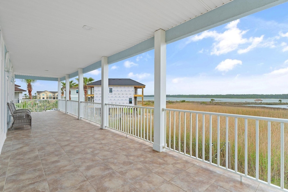Reunion Beach House