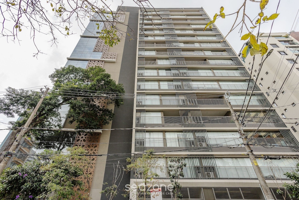 Studio in Condominium With Pool in Paraiso Zah0811