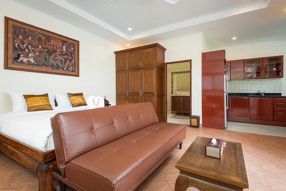 Sahaswara Luxury Villa Pattaya