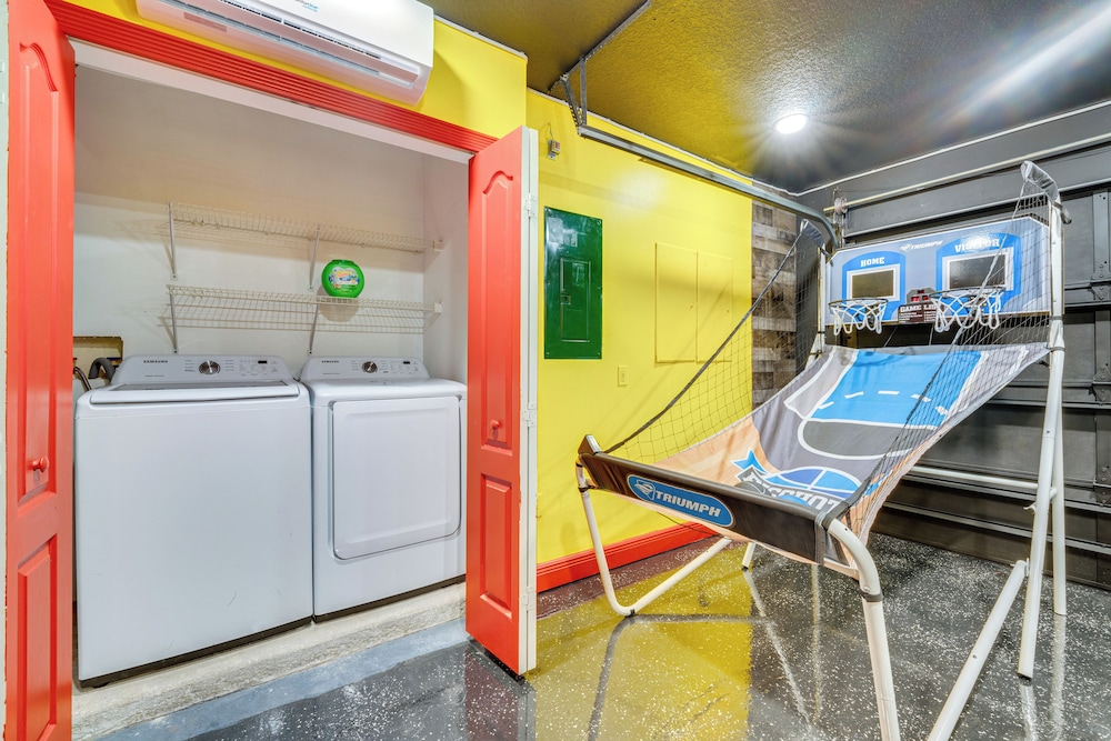 Play & Relax: Davenport Family Getaway!