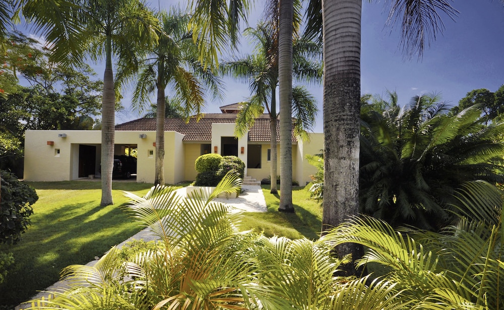 Instyle Residences at Seahorse Ranch Villa 118