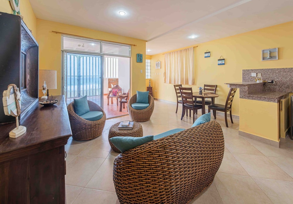 SUIT BRISAMAR SANTA MARIANITA BeachManta