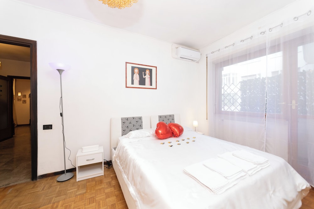Rachele Charming House in Heart of Rome