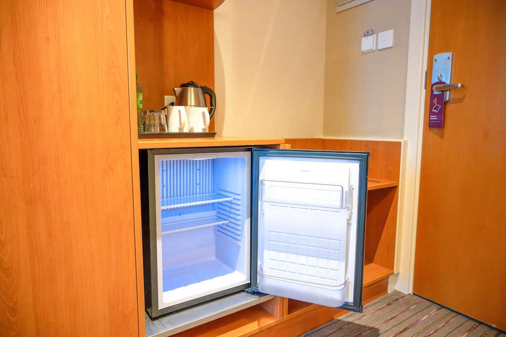 Premier Inn Abu Dhabi Airport (Business Park) Hotel 15