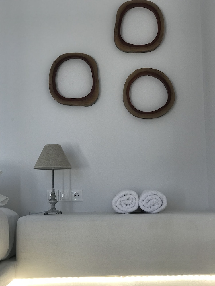 Elia Residences Santorini