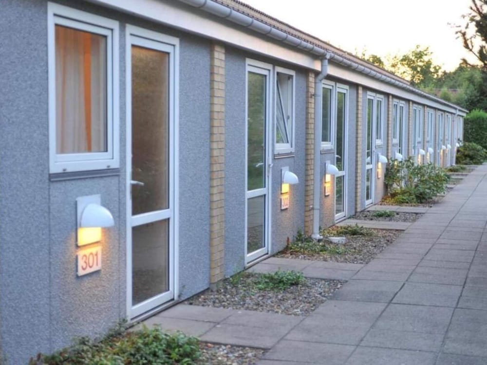 Holiday Home With Outdoor Garden Furniture