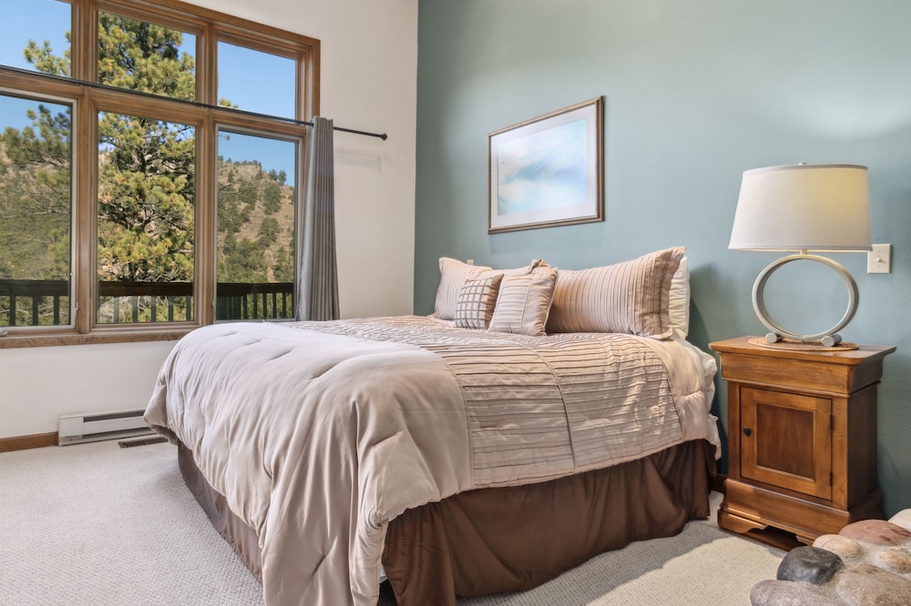 Cascade Mountain Home By Estes Park Homes 6 Bedroom Home