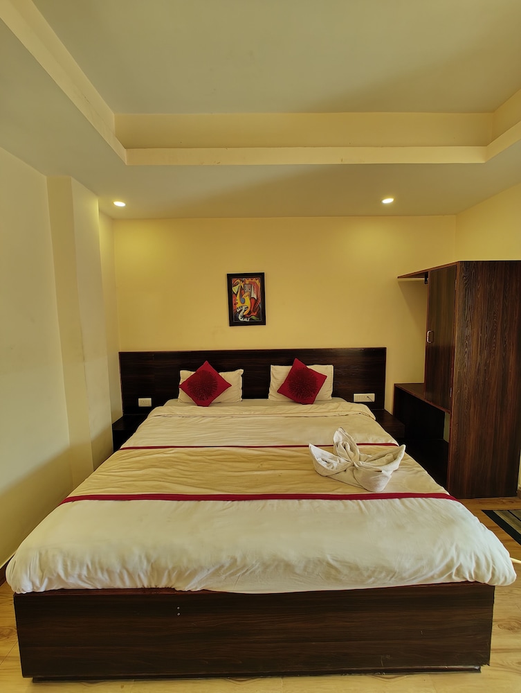 The Narayani Continental Hotel