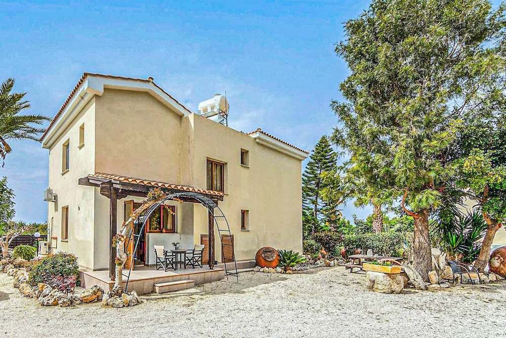 Villa Irene Polis
