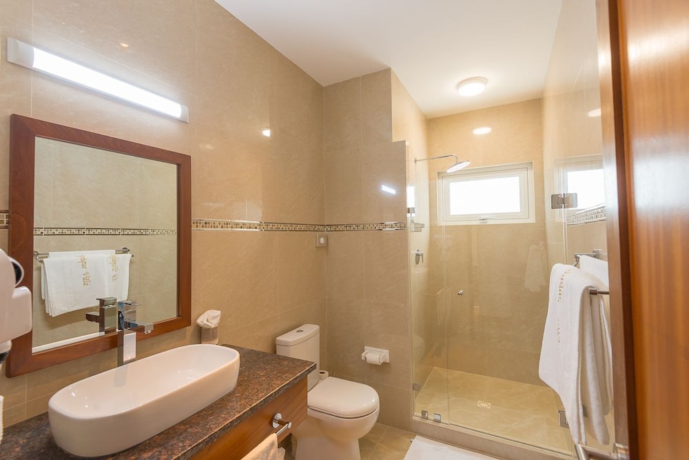 Tropic Villa Annex photo 3