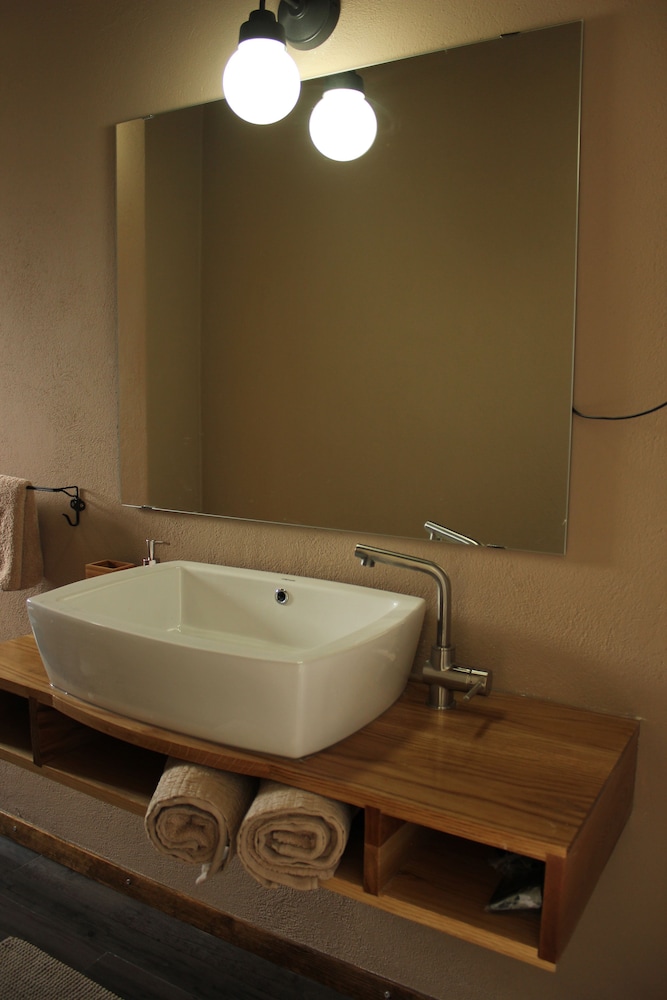 Maleth Inn Guest House