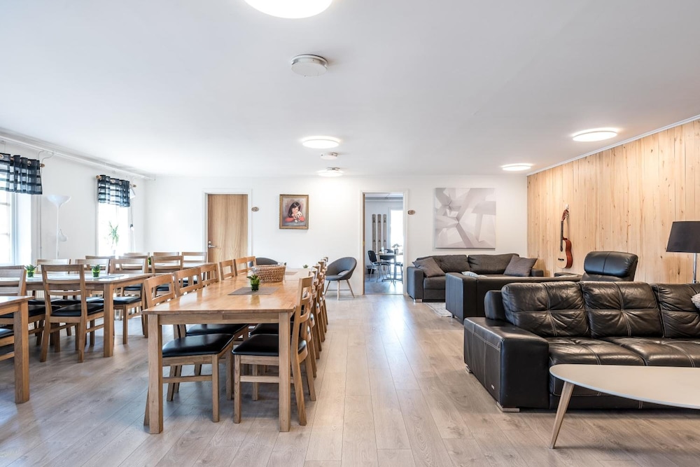 Tallbackens Gård & Vandrarhem - Hostel