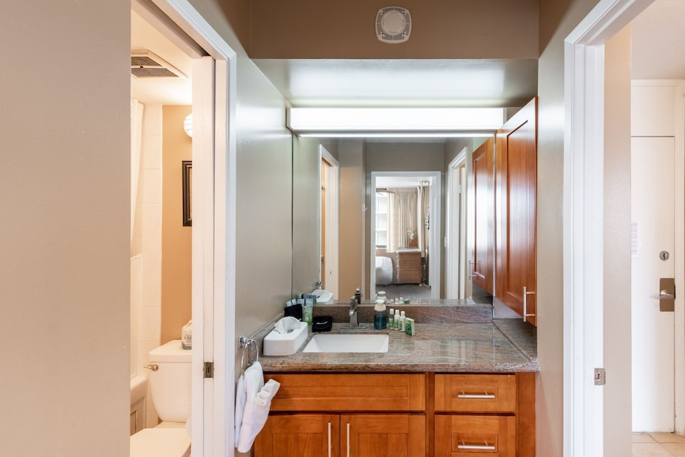 Waikiki Banyan Condo Located One Block From Waikiki Beach! by Koko Resort Vacation Rentals
