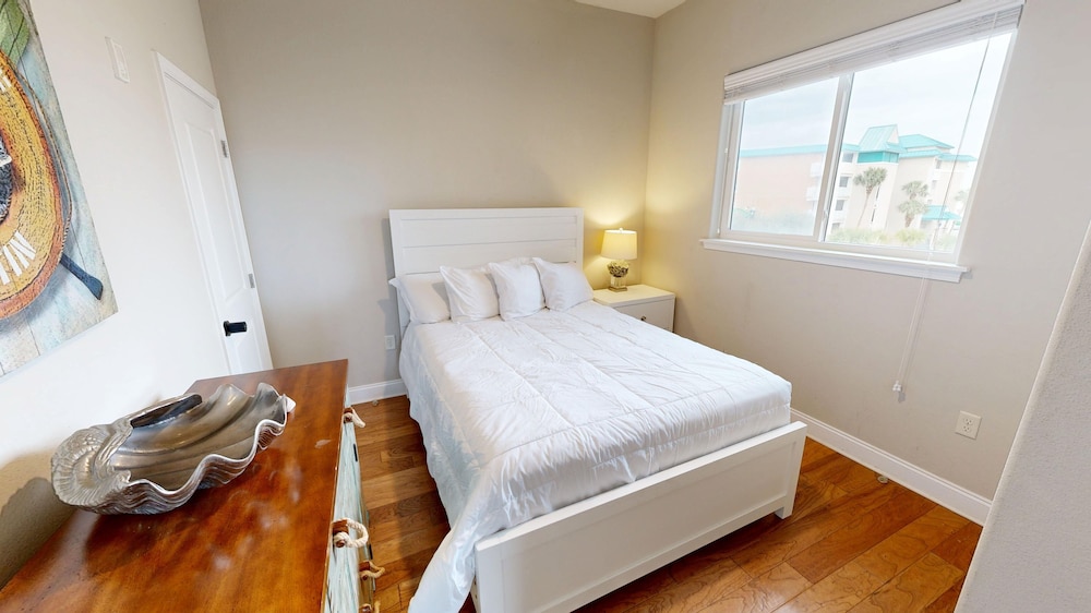 Alerio 301c 3 Bedroom Condo