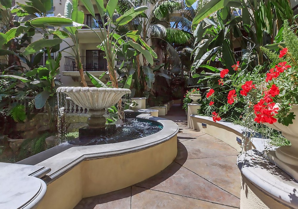 LAs Premier Apartments